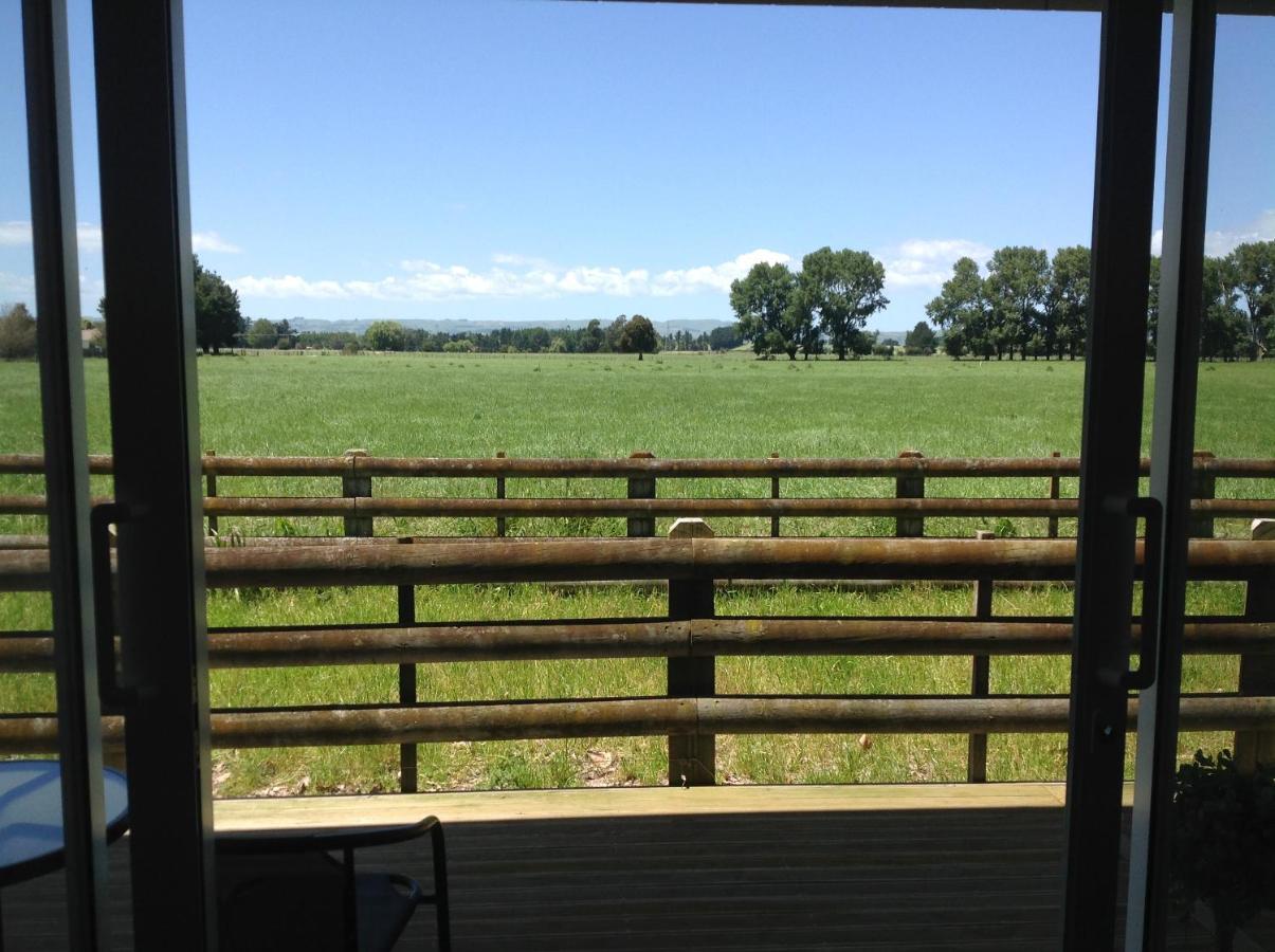 Aratahi Cottages Carterton エクステリア 写真