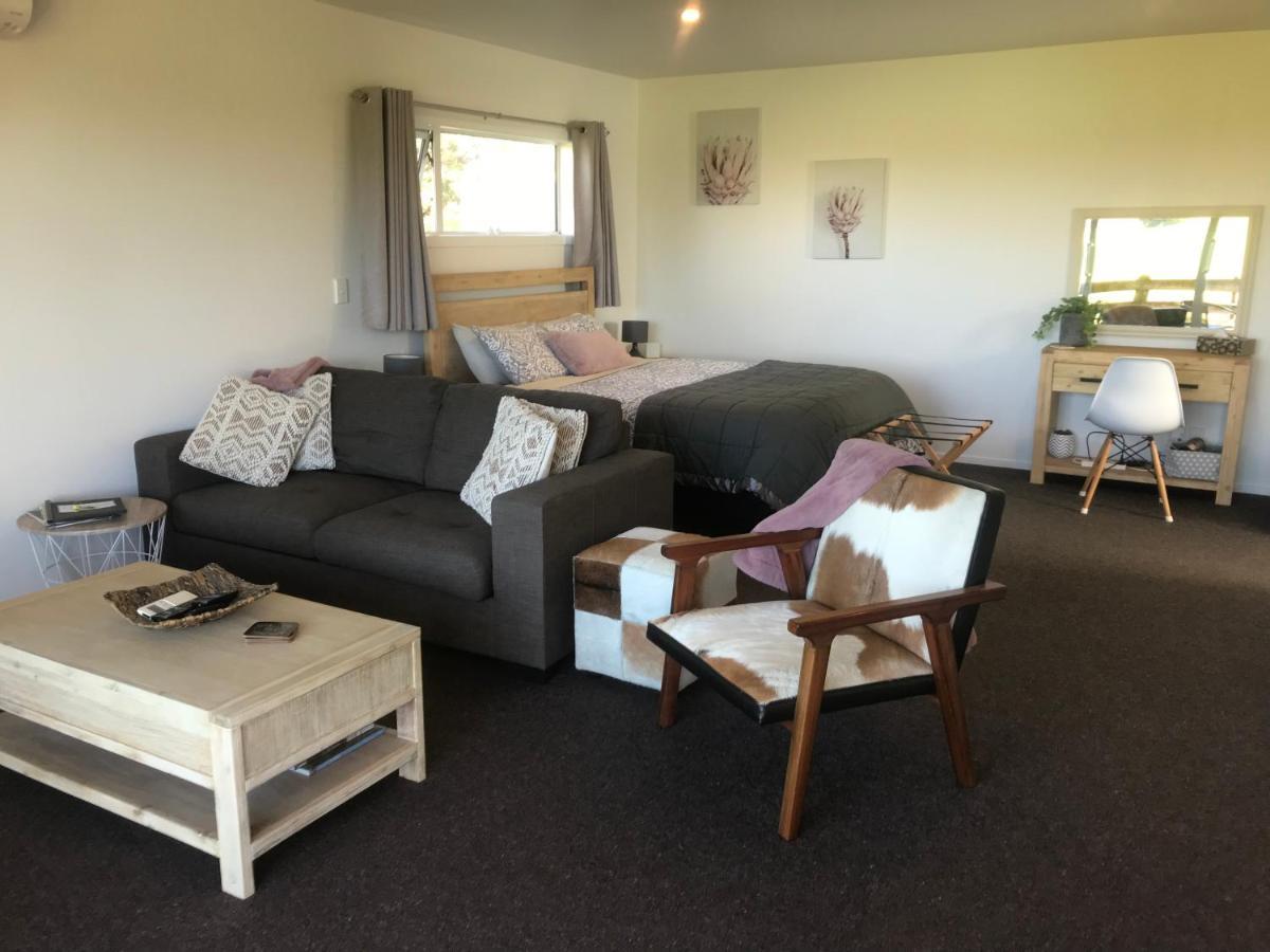 Aratahi Cottages Carterton エクステリア 写真